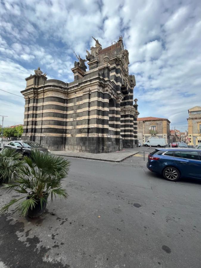 Tania Home Catania Luaran gambar